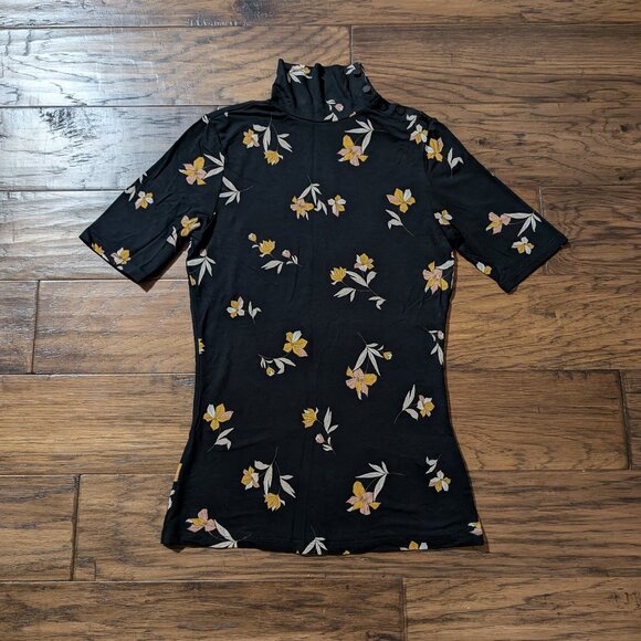 RW&CO mock neck floral top black size small - Picture 12 of 12